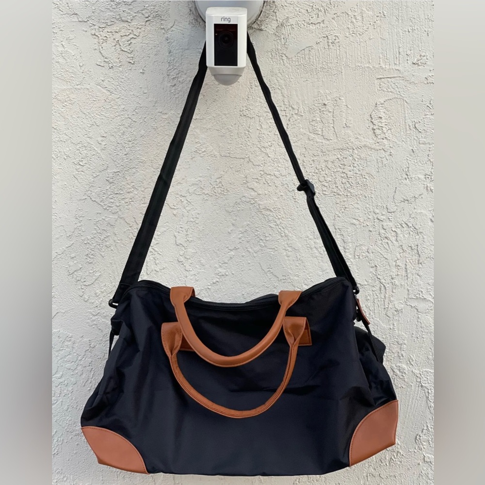 DSW Black Tan Weekender Duffle Carryall Tote Bag Nylon